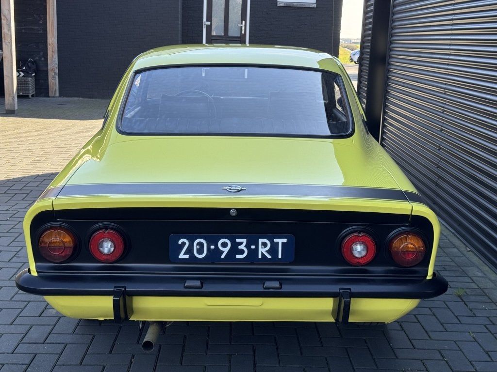 Opel Manta 1600S COMPLEET GERESTAUREERD| PLAATJE| UNIEK, Auto's, Oldtimers, Lederen bekleding, Zwart, Bedrijf, 80 pk