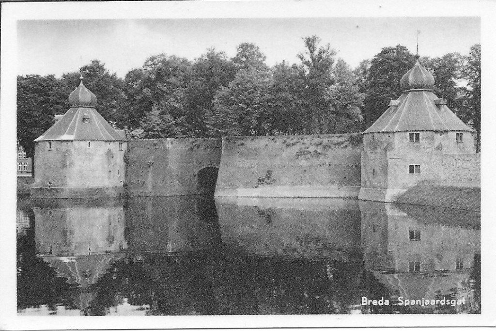 Oude Ansichtkaart Breda Spanjaardsgat Kasteel, Ophalen of Verzenden, 1940 tot 1960, Ongelopen, Noord-Brabant