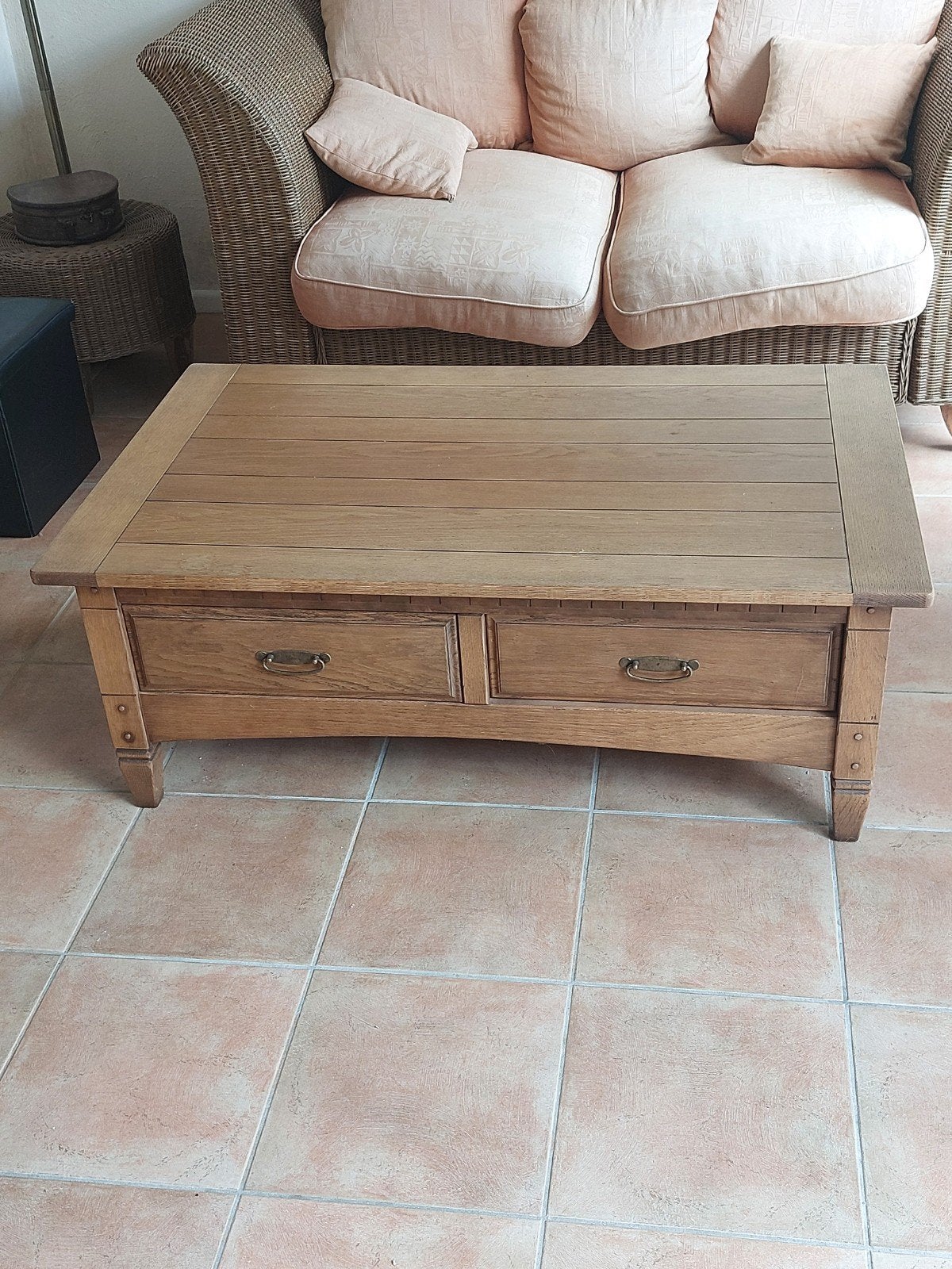 Massief eikenhouten salontafel met lades, Huis en Inrichting, Ophalen, Gebruikt, 50 tot 100 cm, Eikenhout