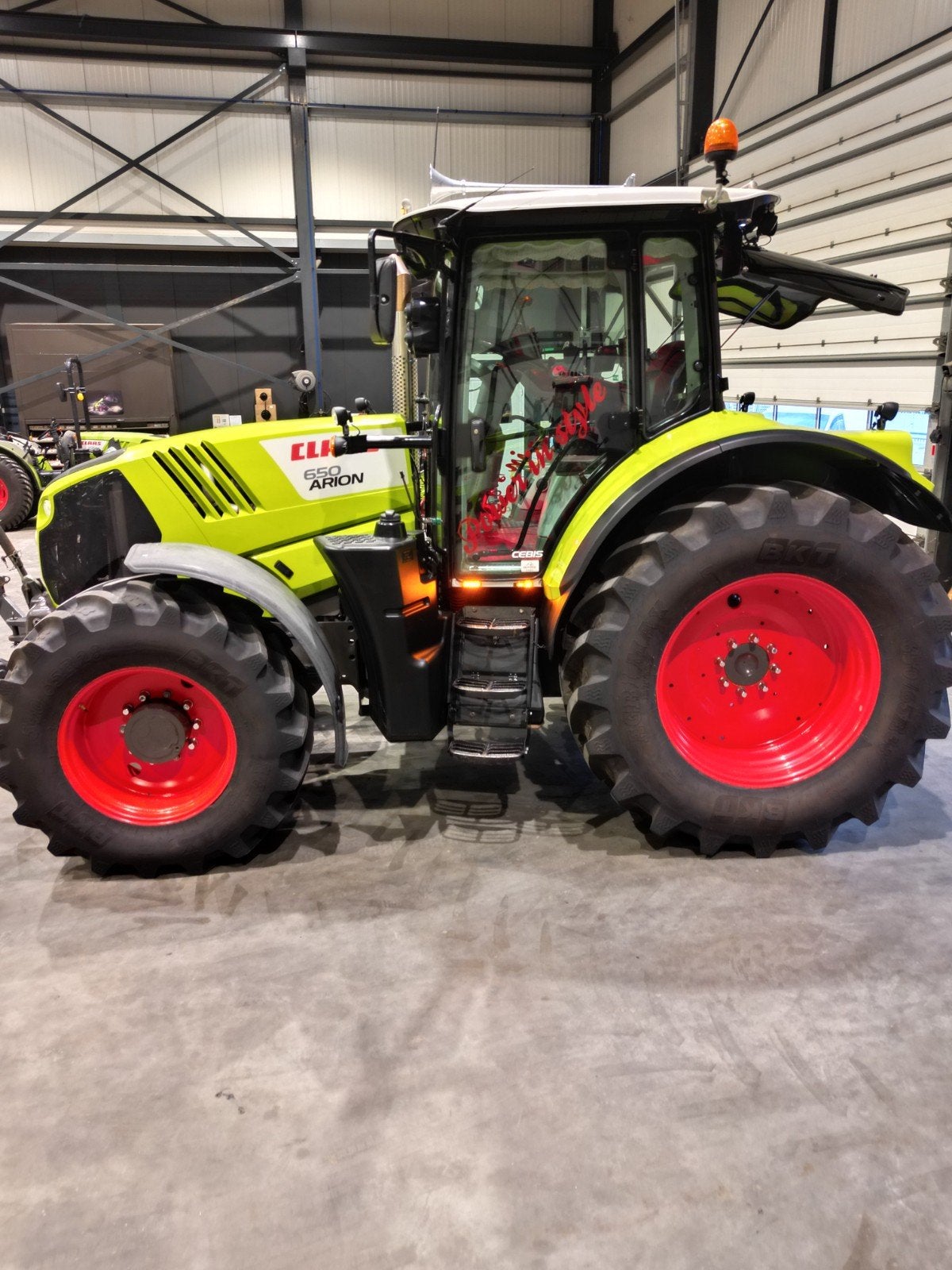 Claas arion 650cebis, Gebruikt, 2500 tot 5000, Meer dan 160 Pk, Ophalen