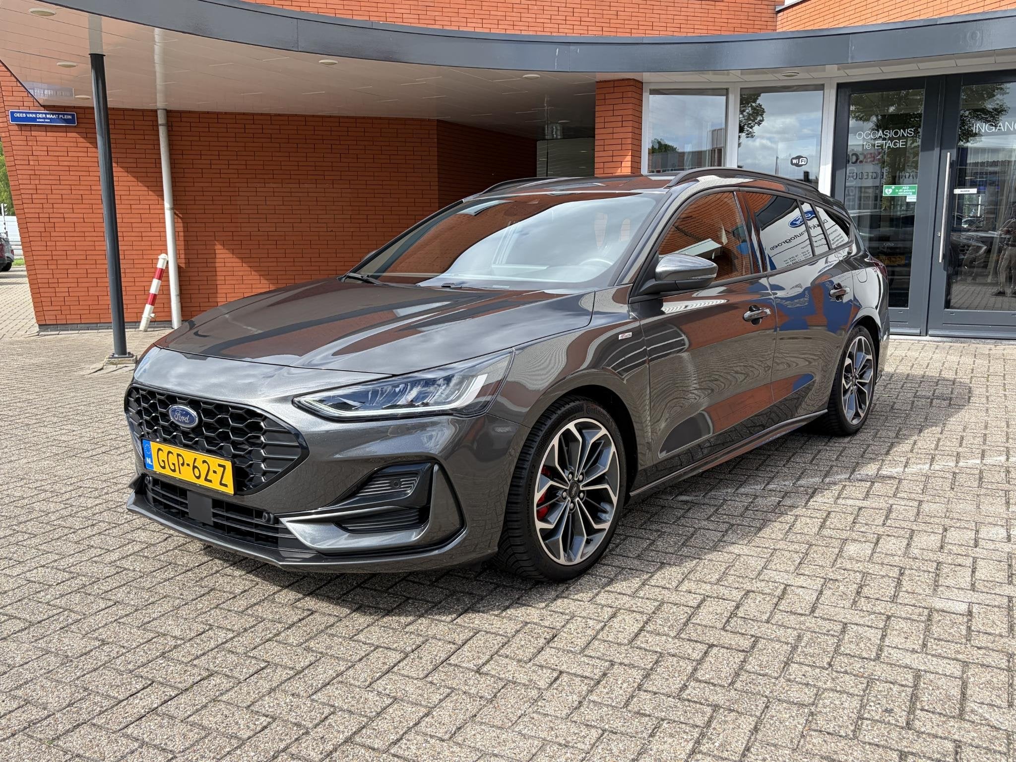Ford Focus Wagon 1.0 EcoBoost Hybrid ST Line X TREKHAAK / WI, Stof, Gebruikt, Euro 6, Origineel Nederlands