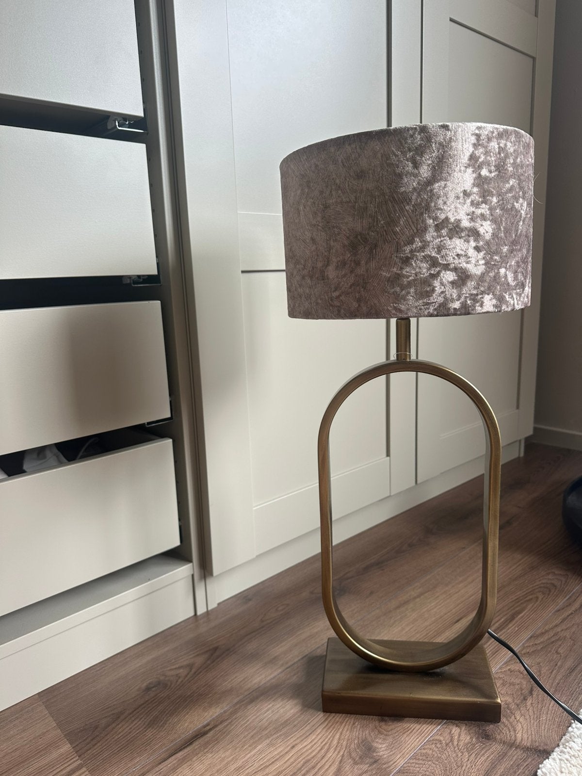 Lamp light and living met kap, Ophalen, Zo goed als nieuw, Met kap