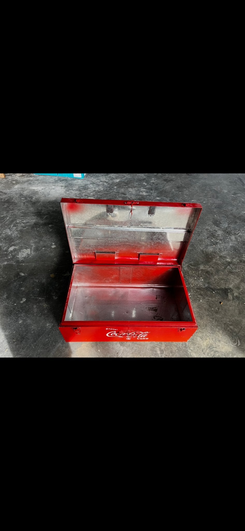 Vintage Coca-Cola Kist - Rode Metalen Opbergbox, Ophalen of Verzenden, Gebruikt, Gebruiksvoorwerp