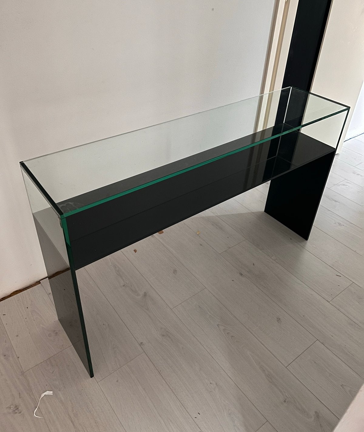 Glazen (side) tafel met zwart onderblad, Ophalen, 100 tot 150 cm, Glas, Zo goed als nieuw