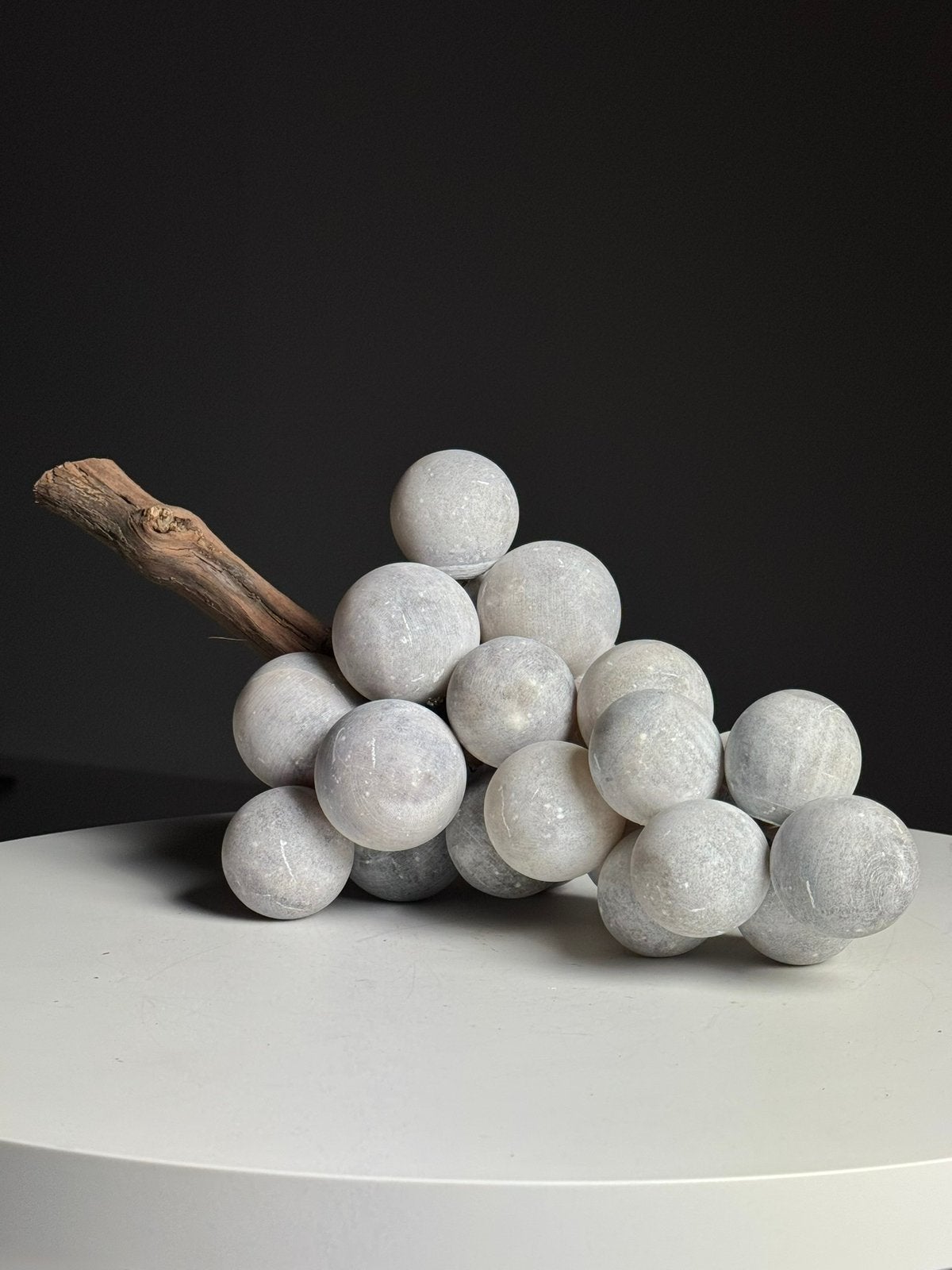 Druiventros Alabaster Grijs