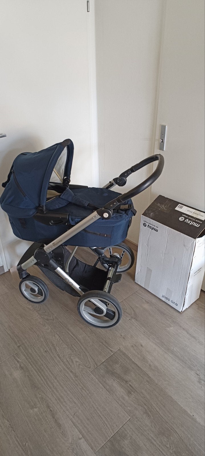 Complete Mutsy Evo Kinderwagen Navy Blue. mag zsm weg, Kinderen en Baby's, Ophalen, Gebruikt, Combiwagen, Mutsy