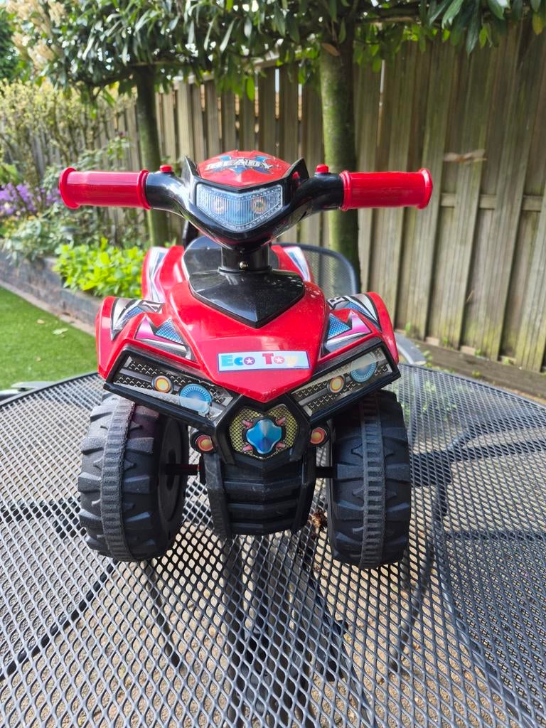 Sportieve rode loopauto met geluid - prima conditie, Ophalen