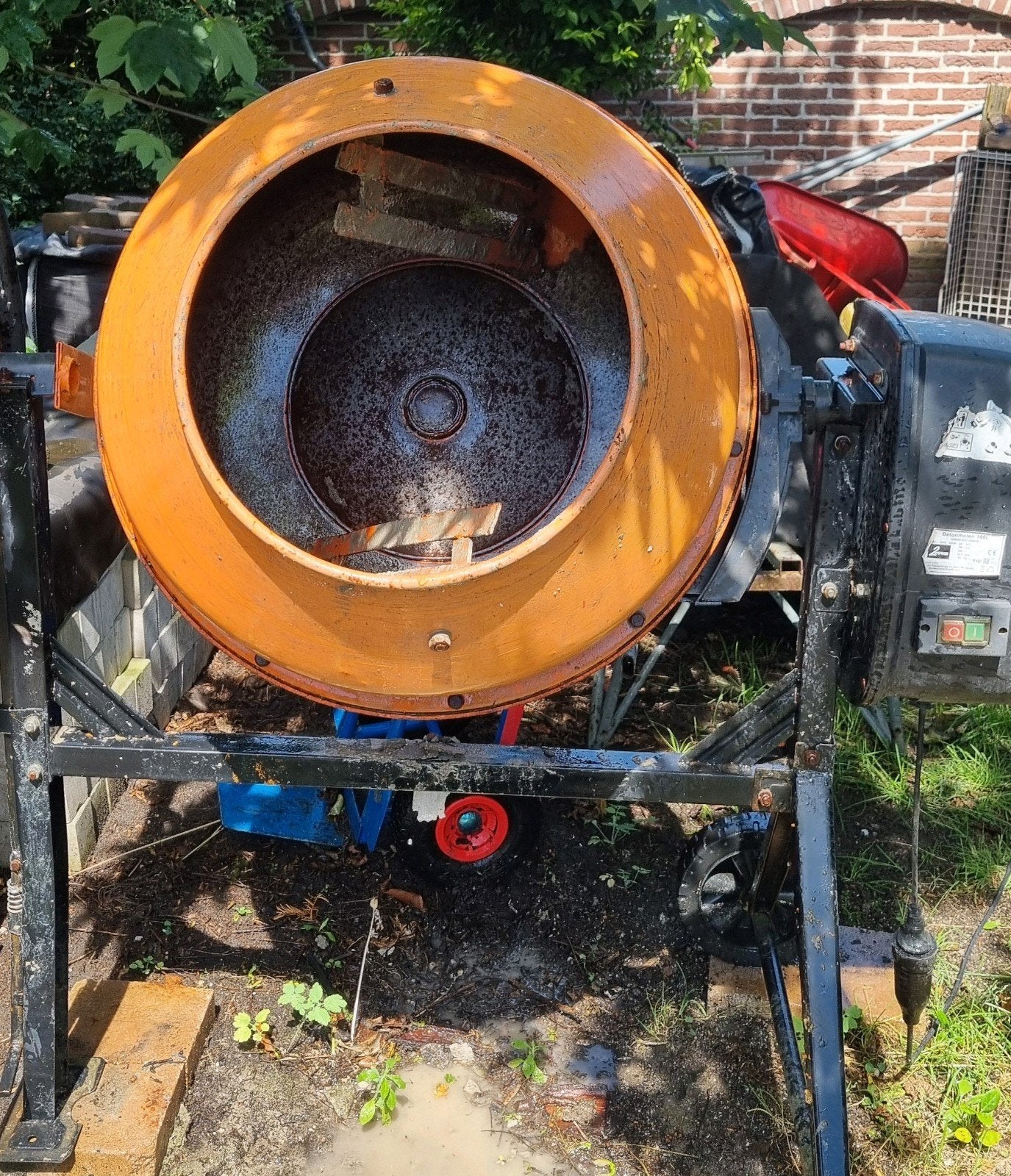Betonmolen 160L - Ideaal voor kleine klussen, Ophalen, Gebruikt