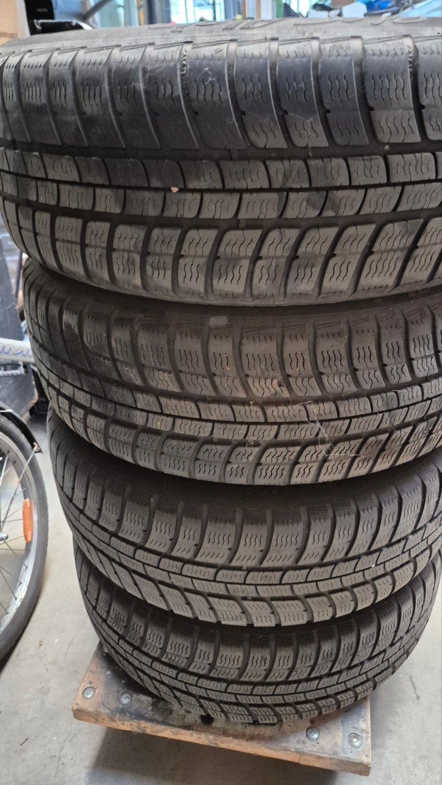 Winterbanden Michelin Alpin 205/60 R16 92H (Citroën C4grPic), Ophalen, Gebruikt, 16 inch, Band(en)
