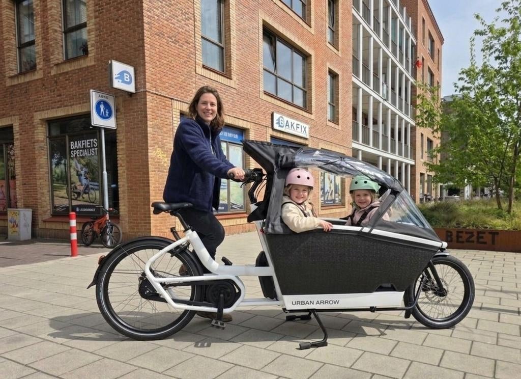 Urban Arrow Family Active Line bakfiets - Elektrisch, Fietsen en Brommers, Fietsen | Bakfietsen, 4 kinderen of meer, Uraban Arrow