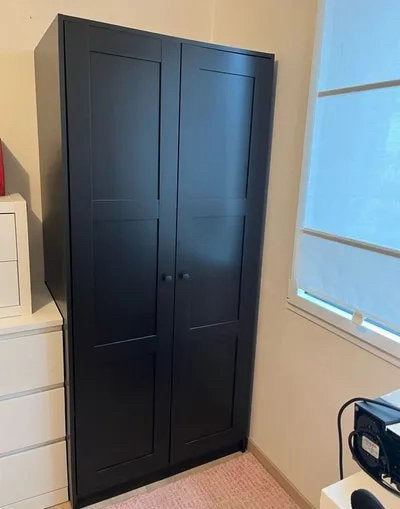 Ikea Rakkestad zwart kledingkast met 2 deuren op, Gebruikt, 150 tot 200 cm, Overige houtsoorten, 50 tot 100 cm