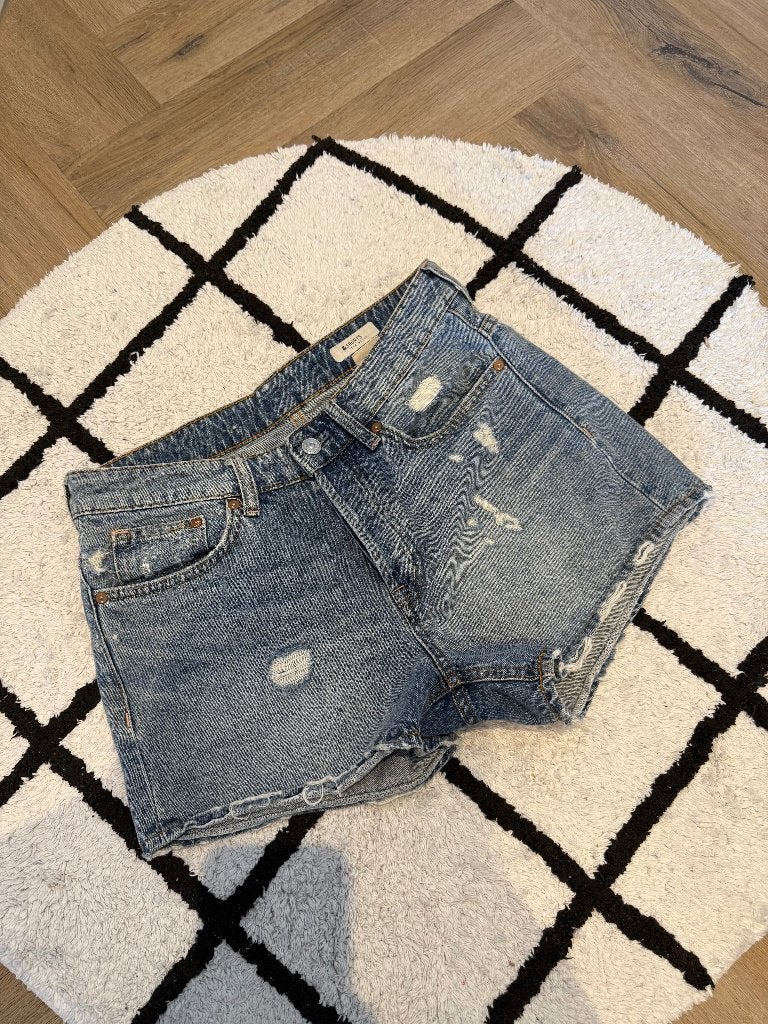 ZGAN blauw H&M jeans short korte broek S M 36 38 zomer, Kleding | Dames, H&M, Blauw, Ophalen of Verzenden, Zo goed als nieuw