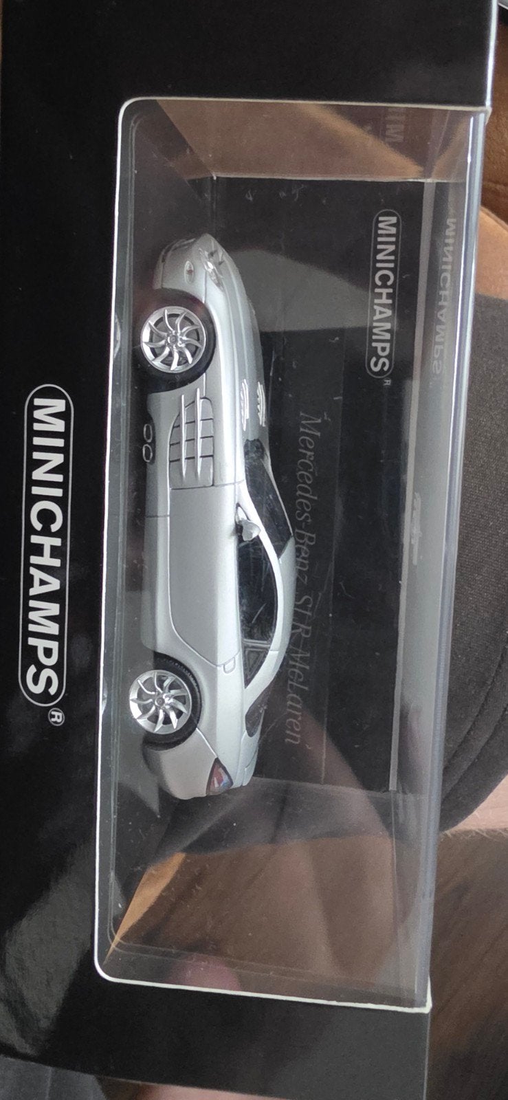Minichamps Mercedes McLaren SLR 2004 Mat Zilver, Ophalen, Auto, MiniChamps