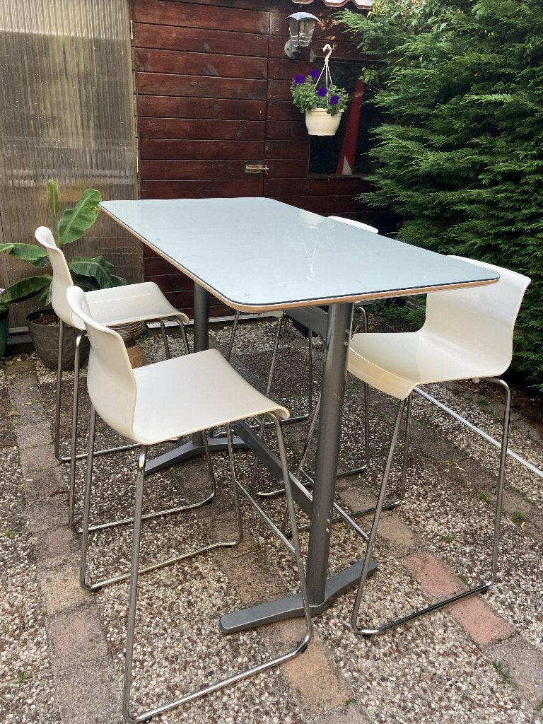 GRATIS  IKEA bartafel met 4 krukken, 2 krukken, Ophalen, Gebruikt, 60 tot 90 cm