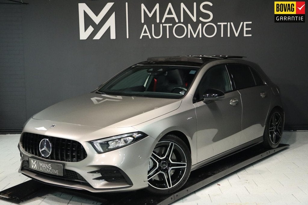 Mercedes-Benz A-klasse AMG 35 4MATIC / PANO / CAMERA / DODEH, Automaat, Origineel Nederlands, Bedrijf, Vierwielaandrijving