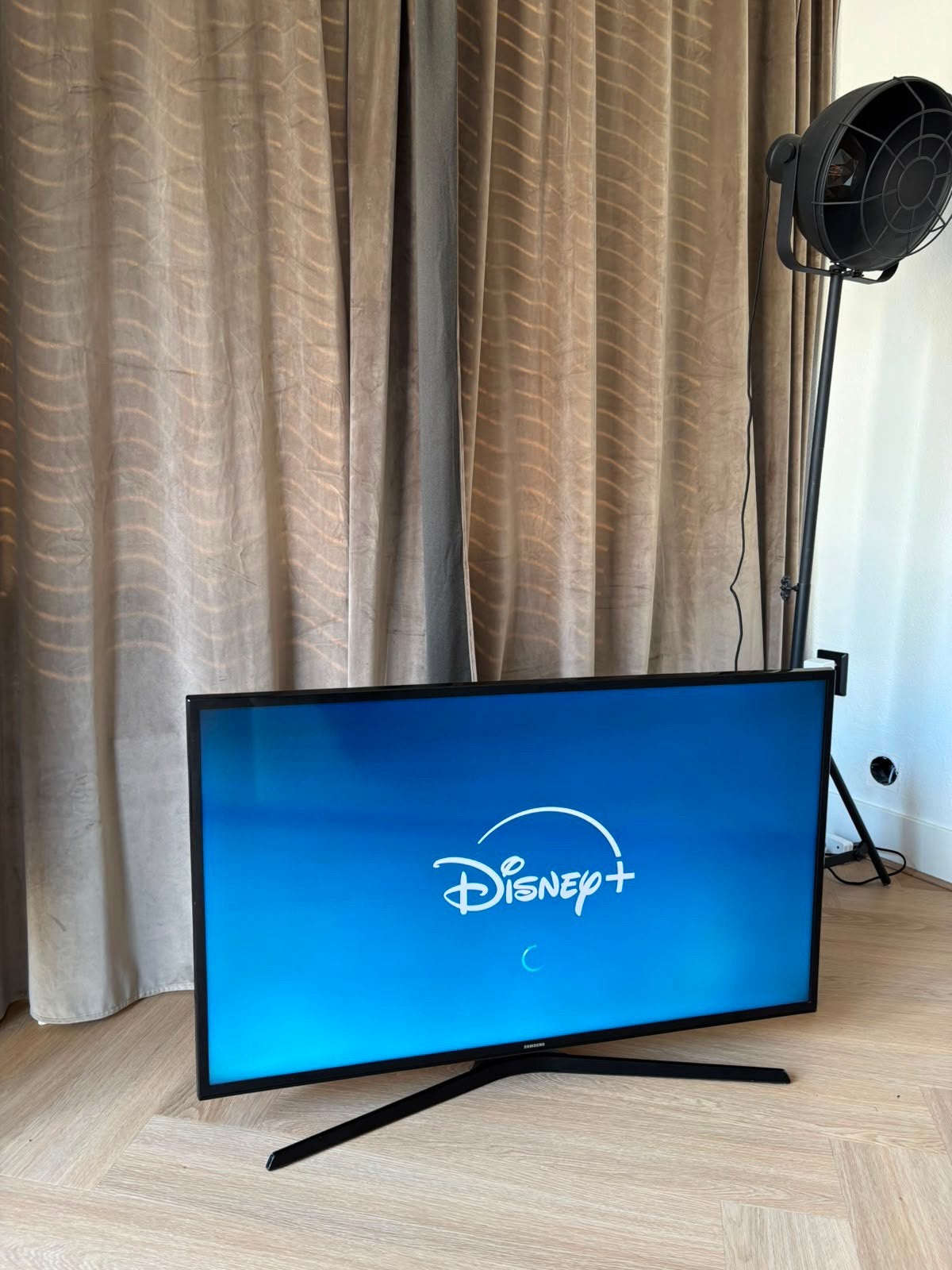 Samsung Smart TV 4K - 40 inch, Ophalen, 50 Hz, Zo goed als nieuw, Samsung