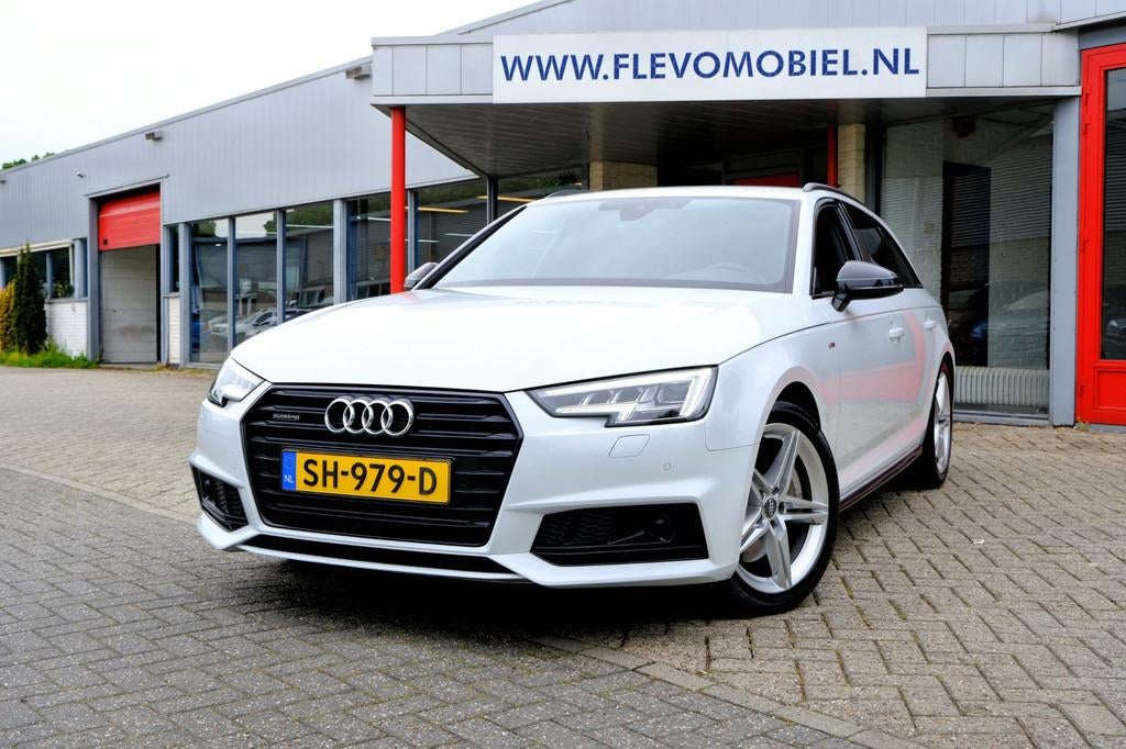 Audi A4 Avant 2.0 TFSI MHEV quattro Sport S line black editi, Automaat, 15 km/l, Gebruikt, Euro 6