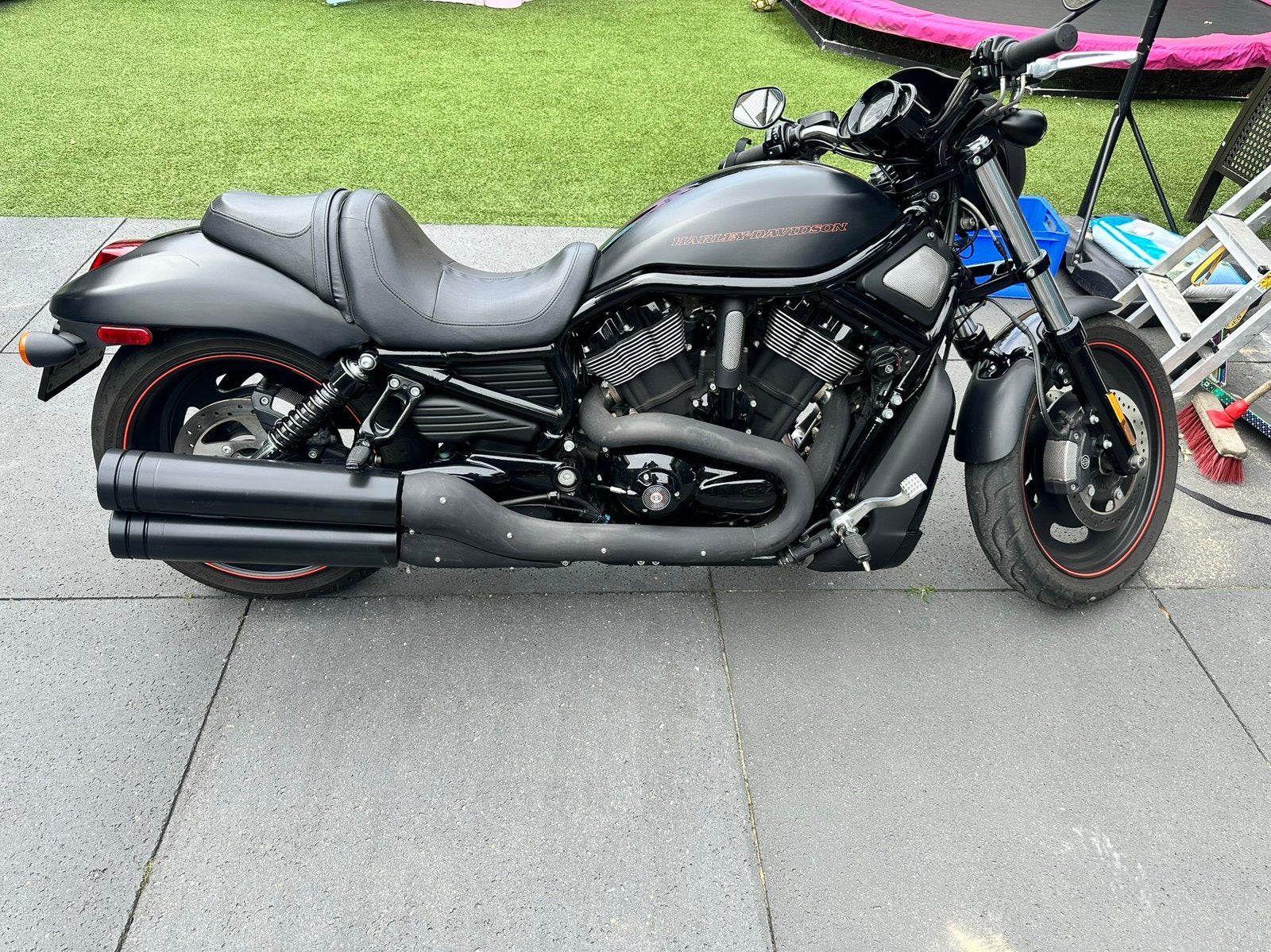 Harley davidson vrscdx night rod special  2008 Jekyll Hide, 2 cilinders, Motorrijbewijs A, Bedrijf, Overig
