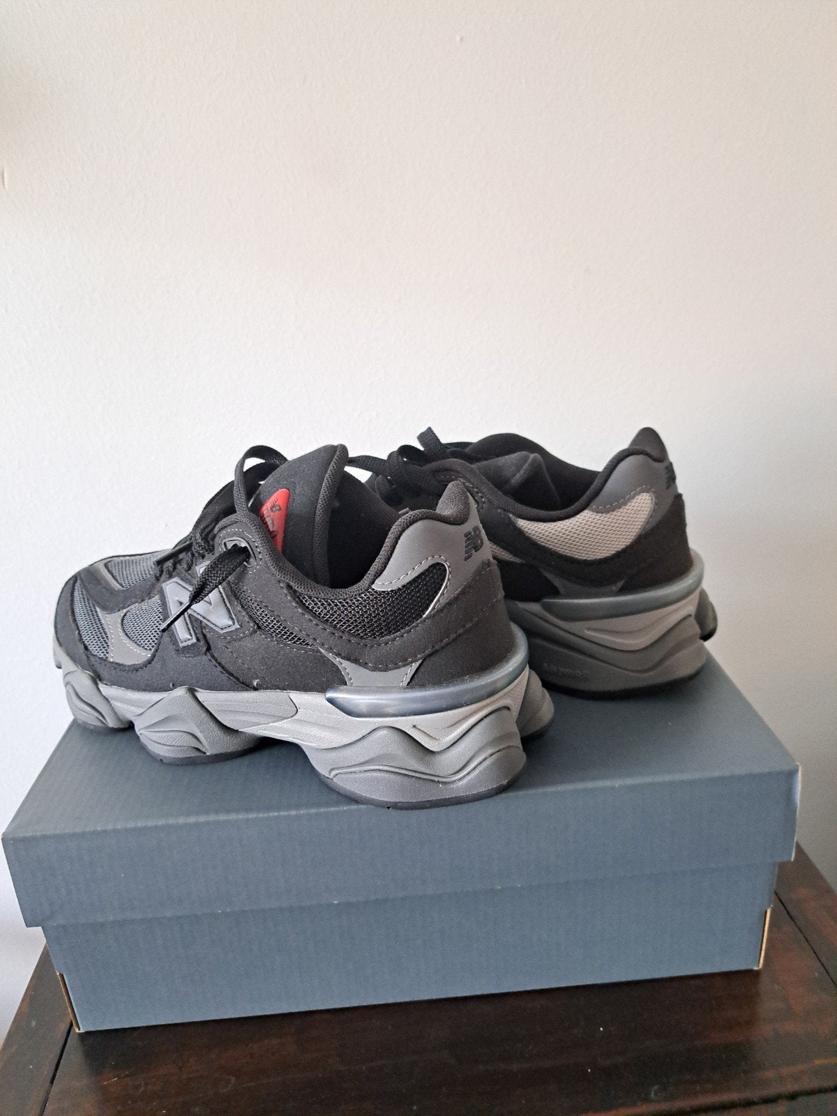 New balance 9060 , maat 38, Kleding | Dames, Ophalen, Zo goed als nieuw, Grijs, Sneakers of Gympen