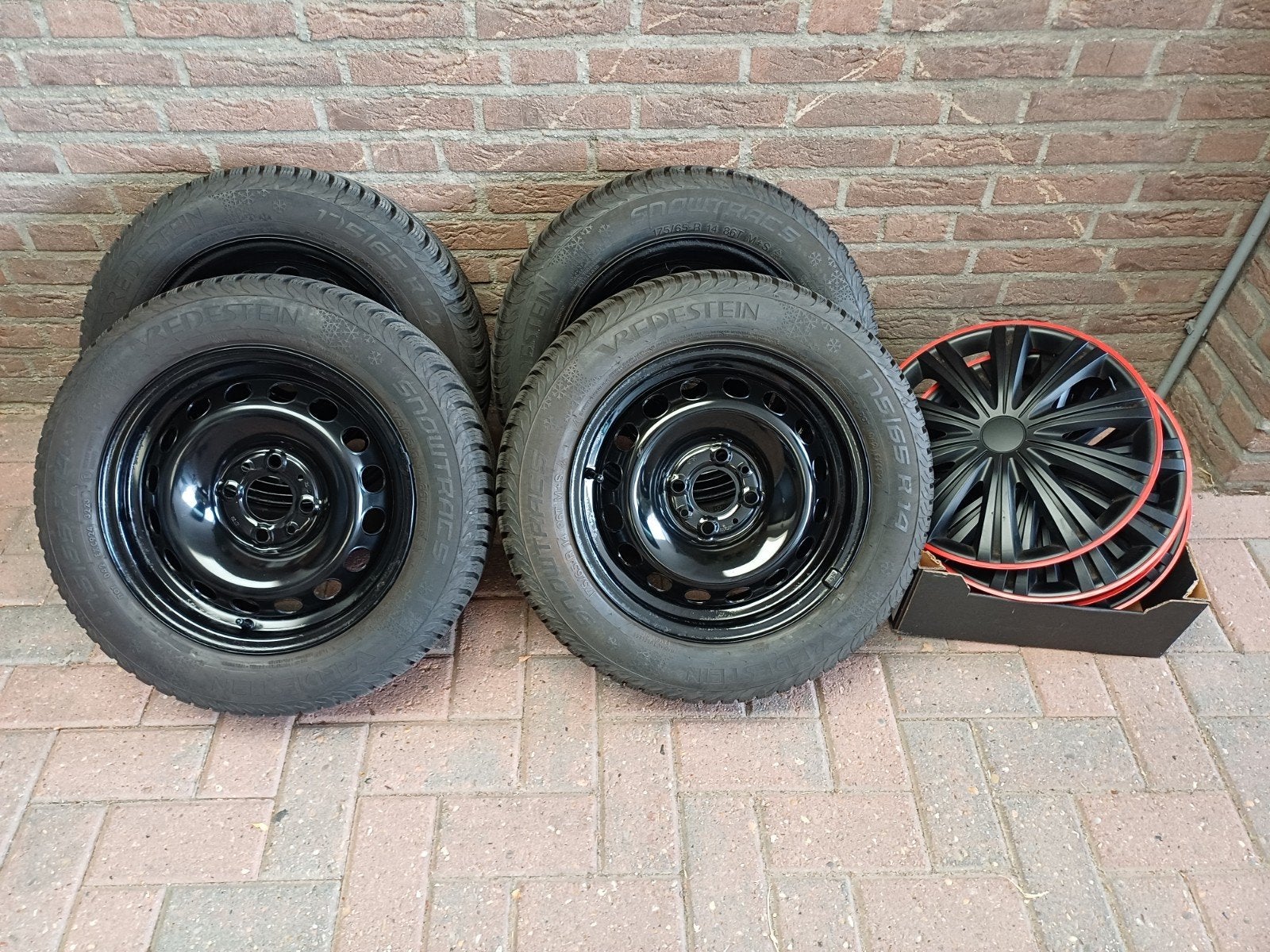 Winterbanden 14 inch Fiat,Alfa,Lancia,Lada, Ophalen, 14 inch, 175 mm, Banden en Velgen