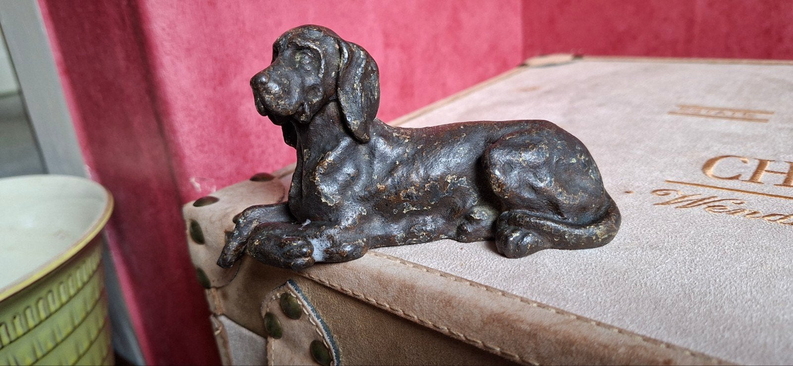 Antiek bronzen hondje - liggende jachthond, Ophalen of Verzenden