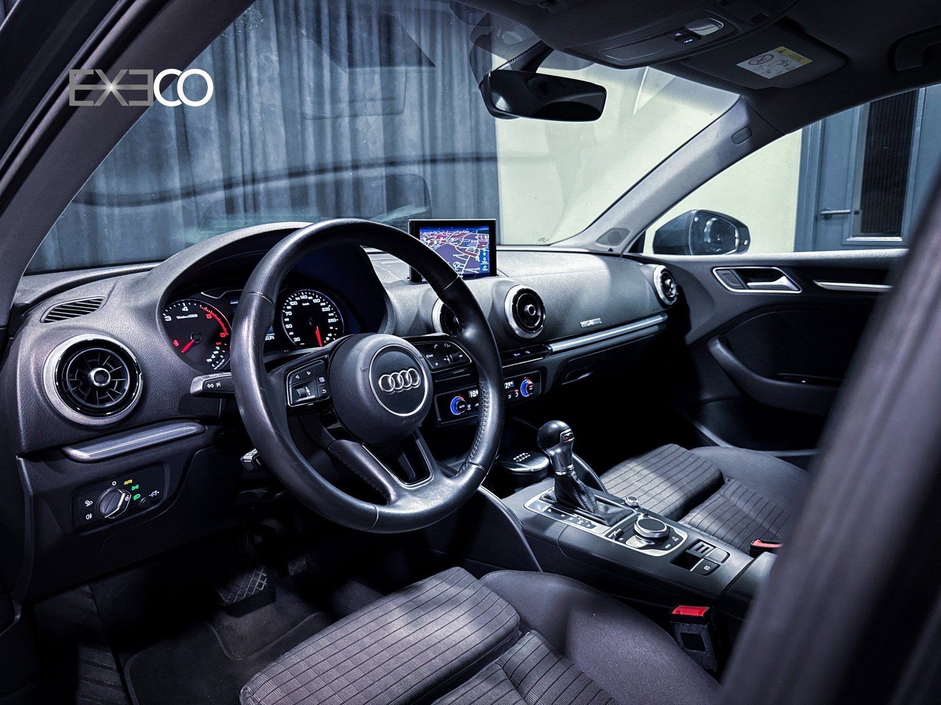 Audi A3 Limousine 1.6 TDI Sport Lease Edition S-Tronic |NAP|, Auto's, Dealer onderhouden, Stof, Gebruikt, 4 cilinders