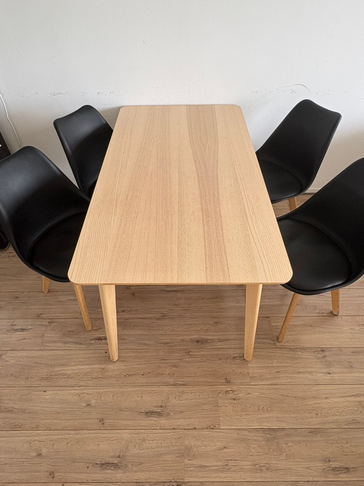 Ikea dining table and chairs, Ophalen, Overige kleuren, Zo goed als nieuw, Vier