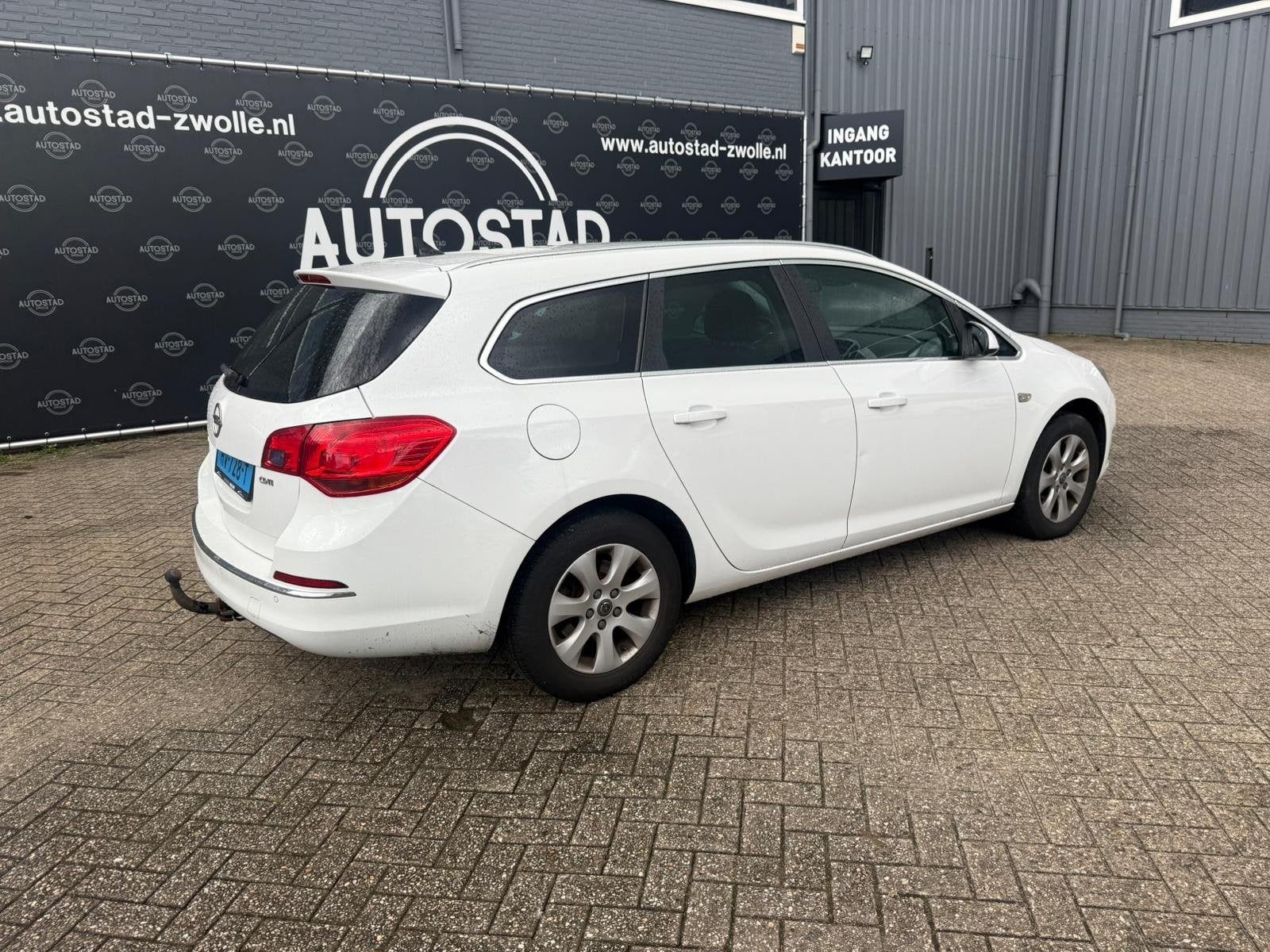 Opel Astra Sports Tourer 1.6 CDTi Business + Ketting Maakt L, Auto's, Opel, Voorwielaandrijving, Gebruikt, 4 cilinders, Wit
