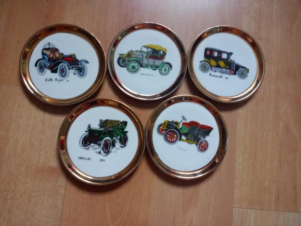 Vijf vintage porseleinen onderzetters met auto motief, Ophalen of Verzenden