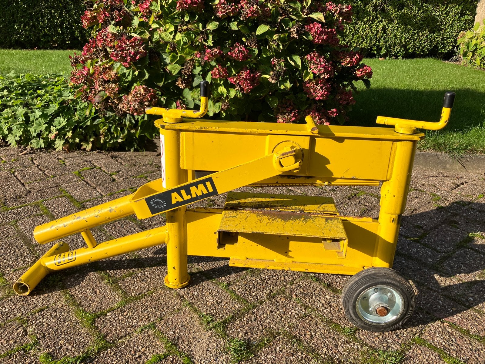 Nette Almi AL43 Stenenknipper (Messen pas op 1e zijde!), Ophalen, Gebruikt