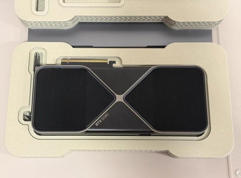 NVIDIA GeForce RTX 5080 Grafische Kaart Founder edition, Computers en Software, HDMI, GDDR6, Nieuw, Ophalen of Verzenden