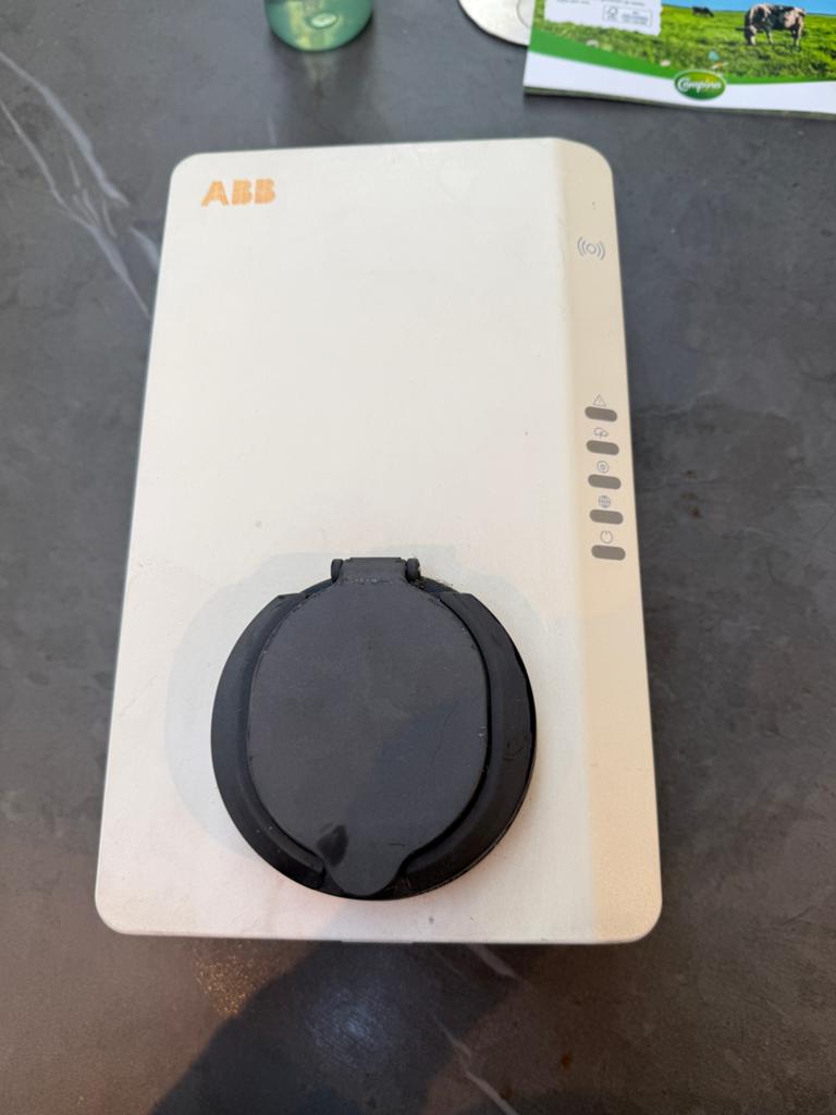 ABB Laadbox voor elektrische auto, Ophalen, Gebruikt, Laadpaal