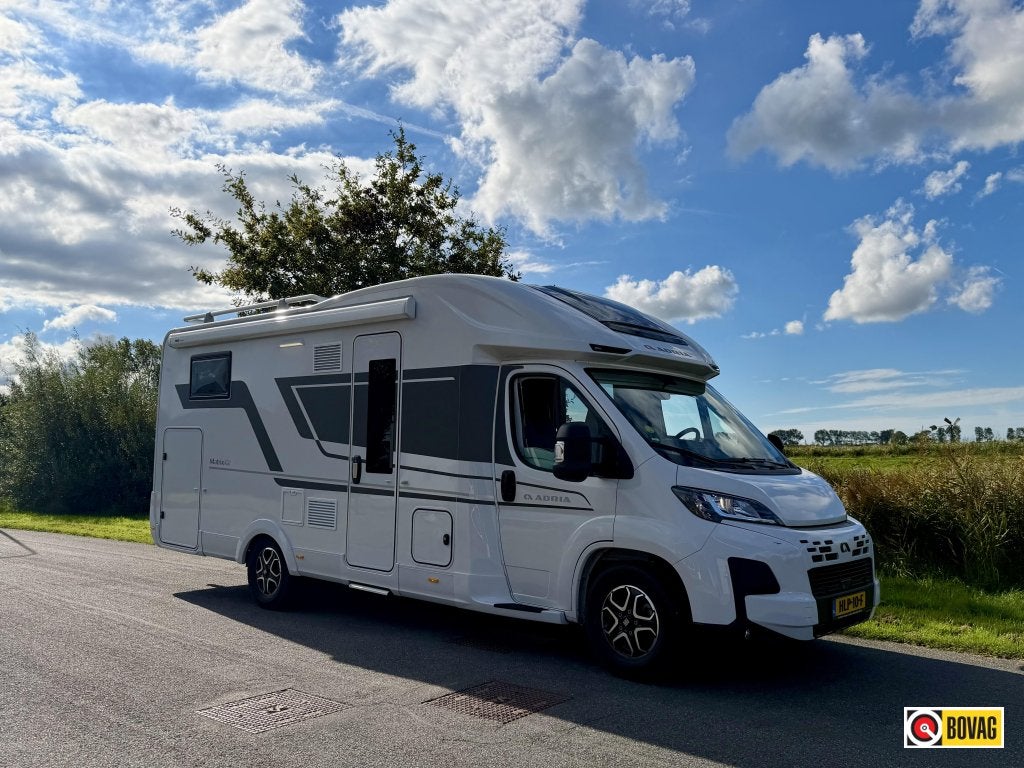 Adria Matrix Plus 670 SL, Automaat, Ringverwarming, Fiat, 7 tot 8 meter
