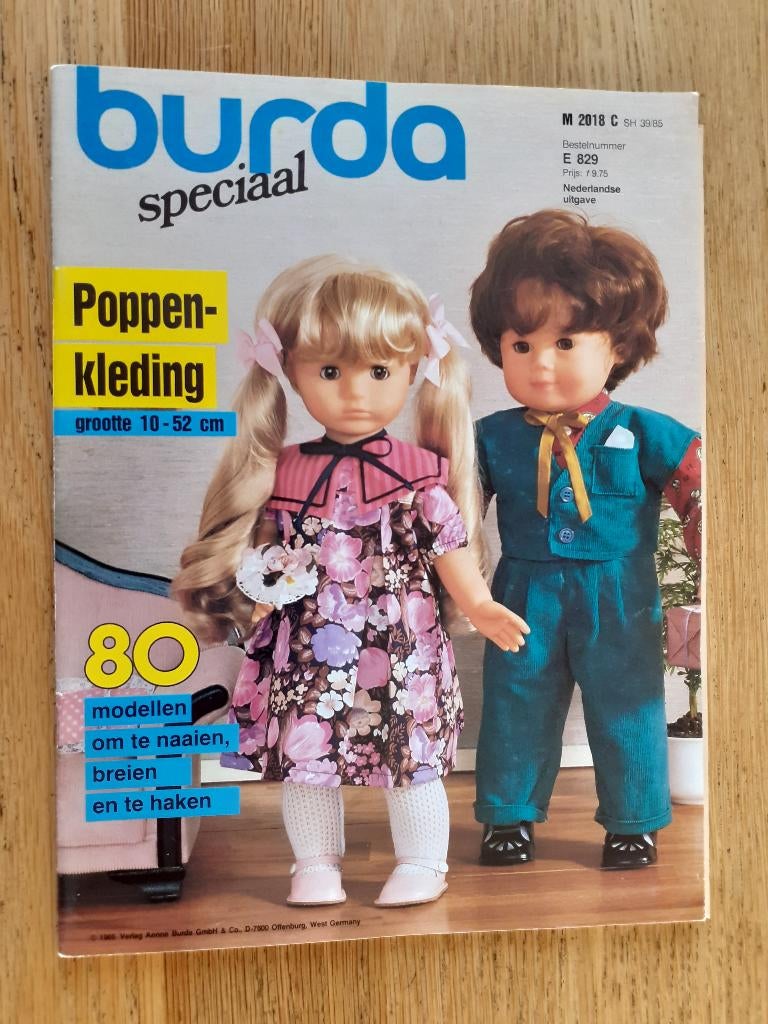 Burda special poppenkleertjes patronen poppen barbie 39/85, Ophalen of Verzenden, Gebruikt, Kleertjes