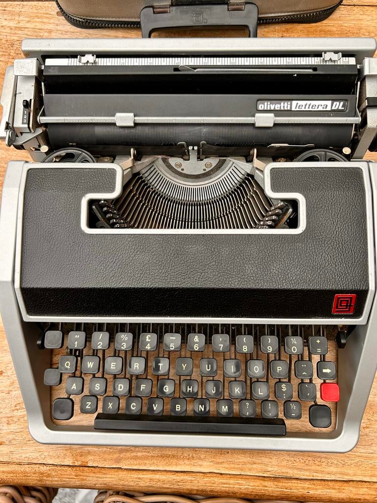 Olivetti lettera DL Typemachine, Diversen, Typemachines, Ophalen of Verzenden, Gebruikt