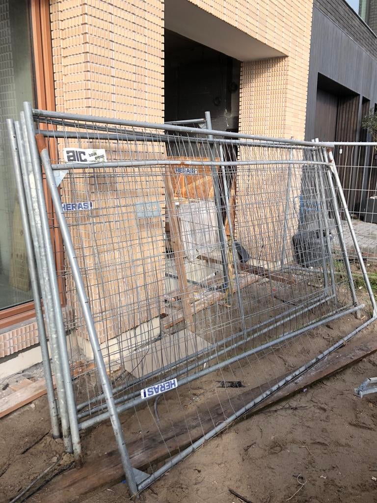 20 Bouwhekken in wisselende staat - Amsterdam IJburg, Doe-het-zelf en Verbouw, Steigers, Ophalen, Gebruikt, Overige typen, 2 tot 5 meter