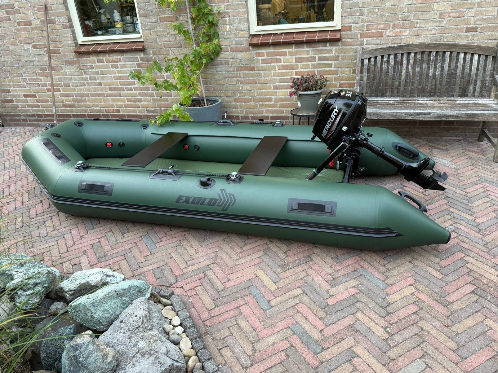 Exoco M-330 Green Extreem Karperboot Mercury 3,5pk kort, Watersport en Boten, Ophalen, Airdeck, Zo goed als nieuw, Inclusief motor