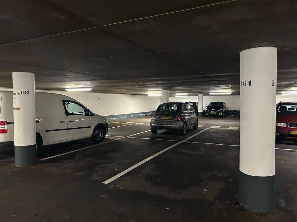 Parkeerplaats te huur bij Rembrandtpark, Ophalen