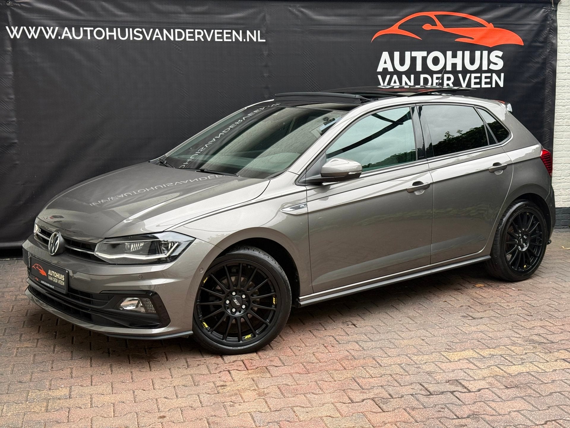 Volkswagen Polo 1.5 TSI R-Line Edition, Panoramadak/Camera/C, 1228 kg, Gebruikt, 150 pk, 610 kg