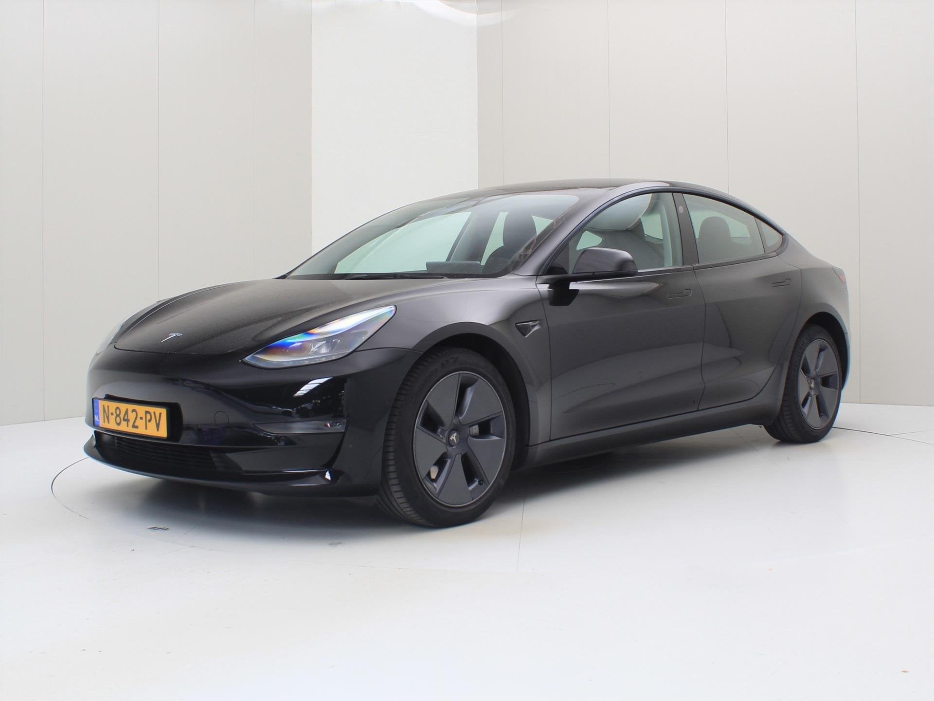 Tesla Model 3 Long-Range AWD 351pk 75 kWh UPGRADE 92,2% SoH, Automaat, Zwart, Zwart, Origineel Nederlands
