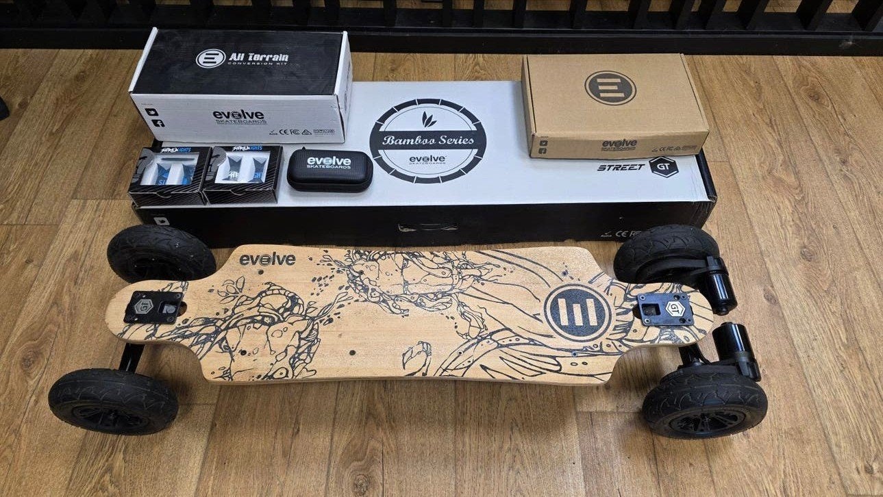 Evolve Bamboo Street GT | Volledig geüpgraded, Sport en Fitness, Ophalen of Verzenden, Zo goed als nieuw, Skateboard, Longboard
