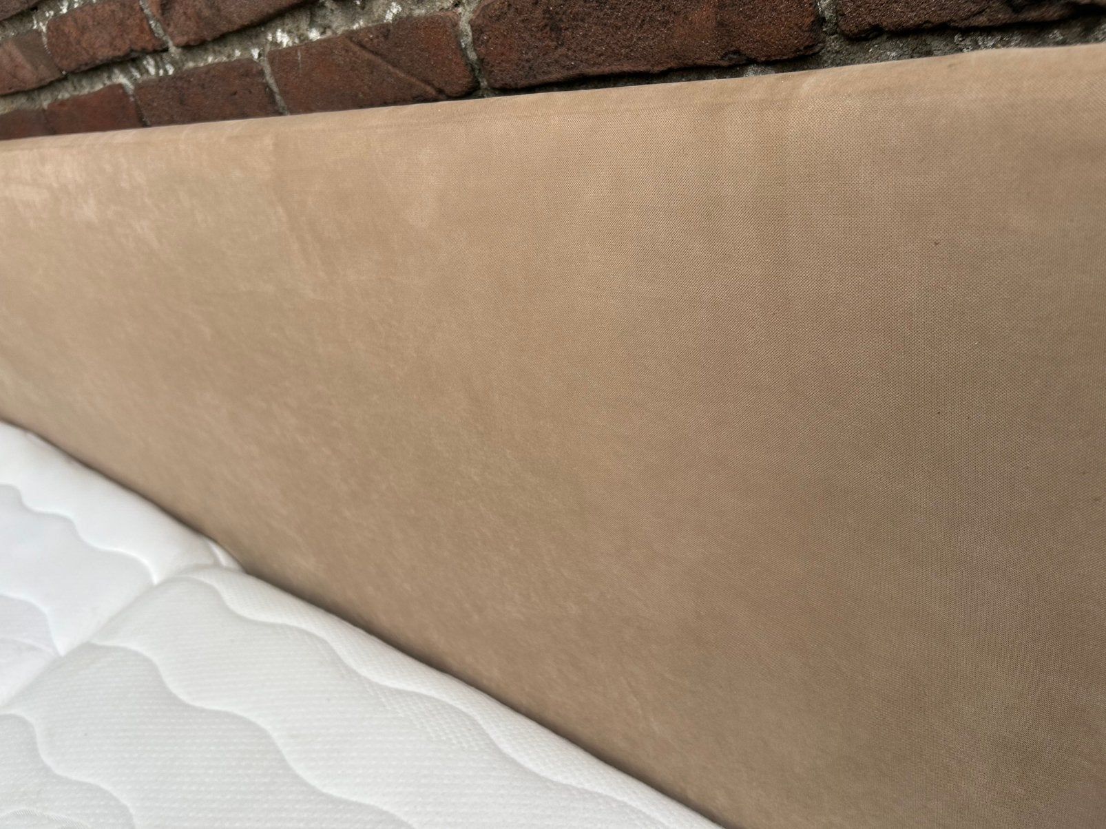 Bed 200x220, Doe-het-zelf en Verbouw, Platen en Panelen, Gebruikt, Ophalen