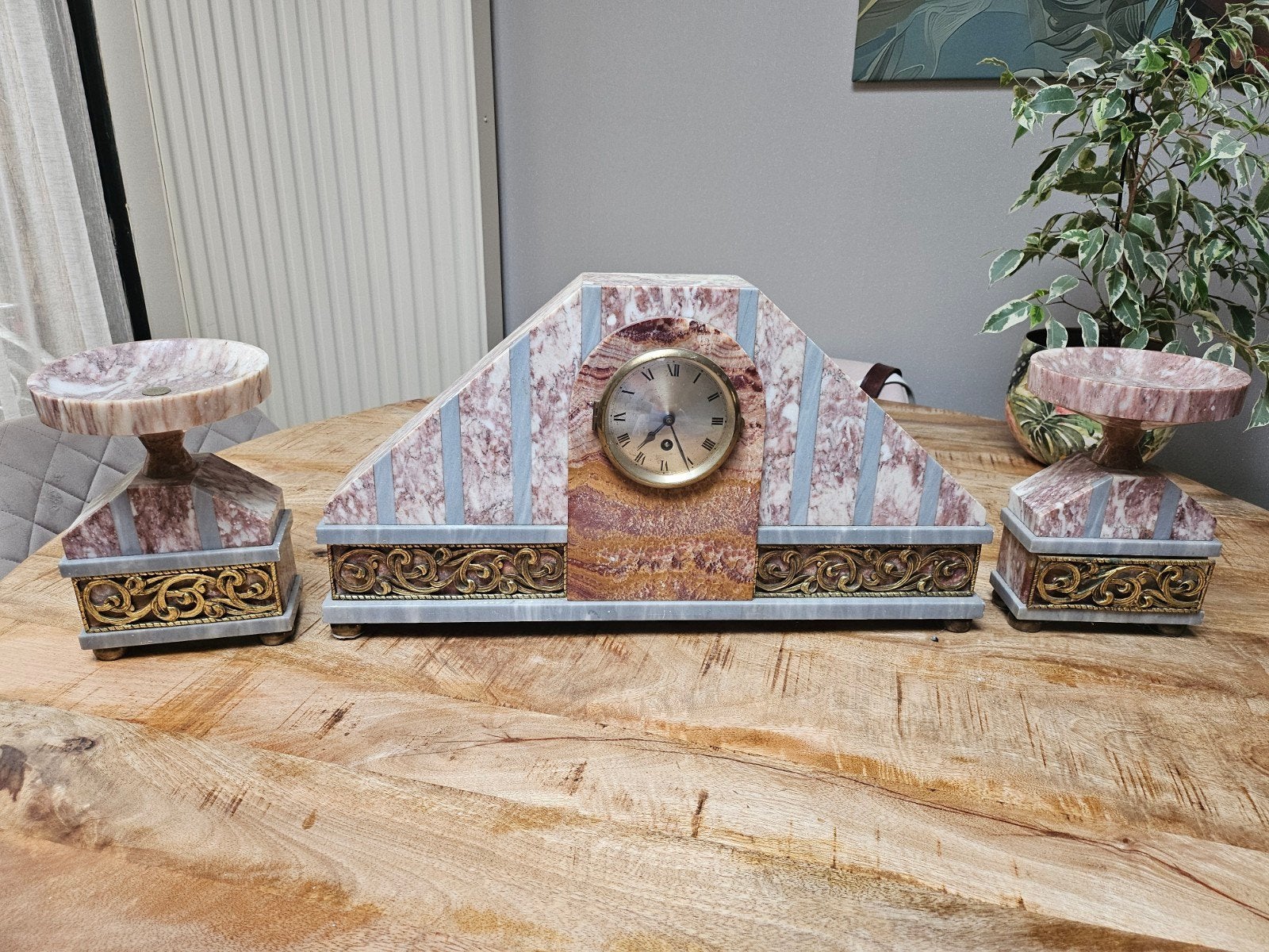 Art Deco Marmeren Schouwpendule met Garnituren, Ophalen