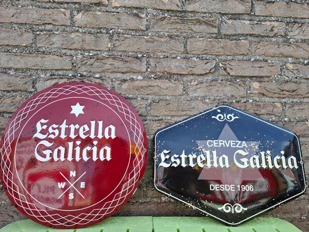 2 emailleborden Estrella Galicia bier, Ophalen of Verzenden, Nieuw, Reclamebord, Plaat of Schild, Overige merken