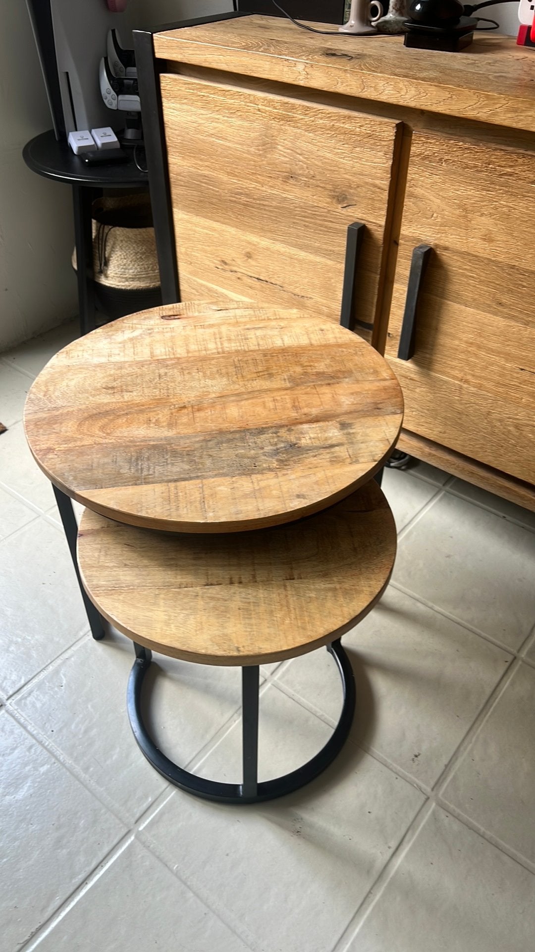 Mooie bijzettafeltje te koop van Mango hout, Huis en Inrichting, Tafels | Salontafels, Ophalen, 50 tot 100 cm, Rond, Zo goed als nieuw