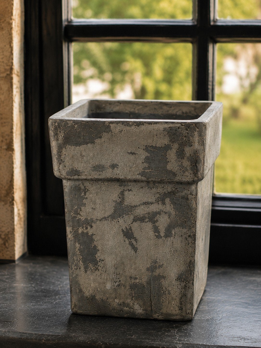 2 stoere grote (bloem) potten, Steen, Minder dan 30 cm, Vierkant, Nieuw