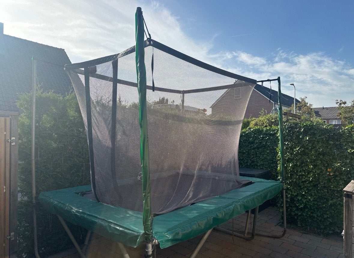 Avyna trampoline 300 x 220 cm met veiligheidsnet, Ophalen, Gebruikt