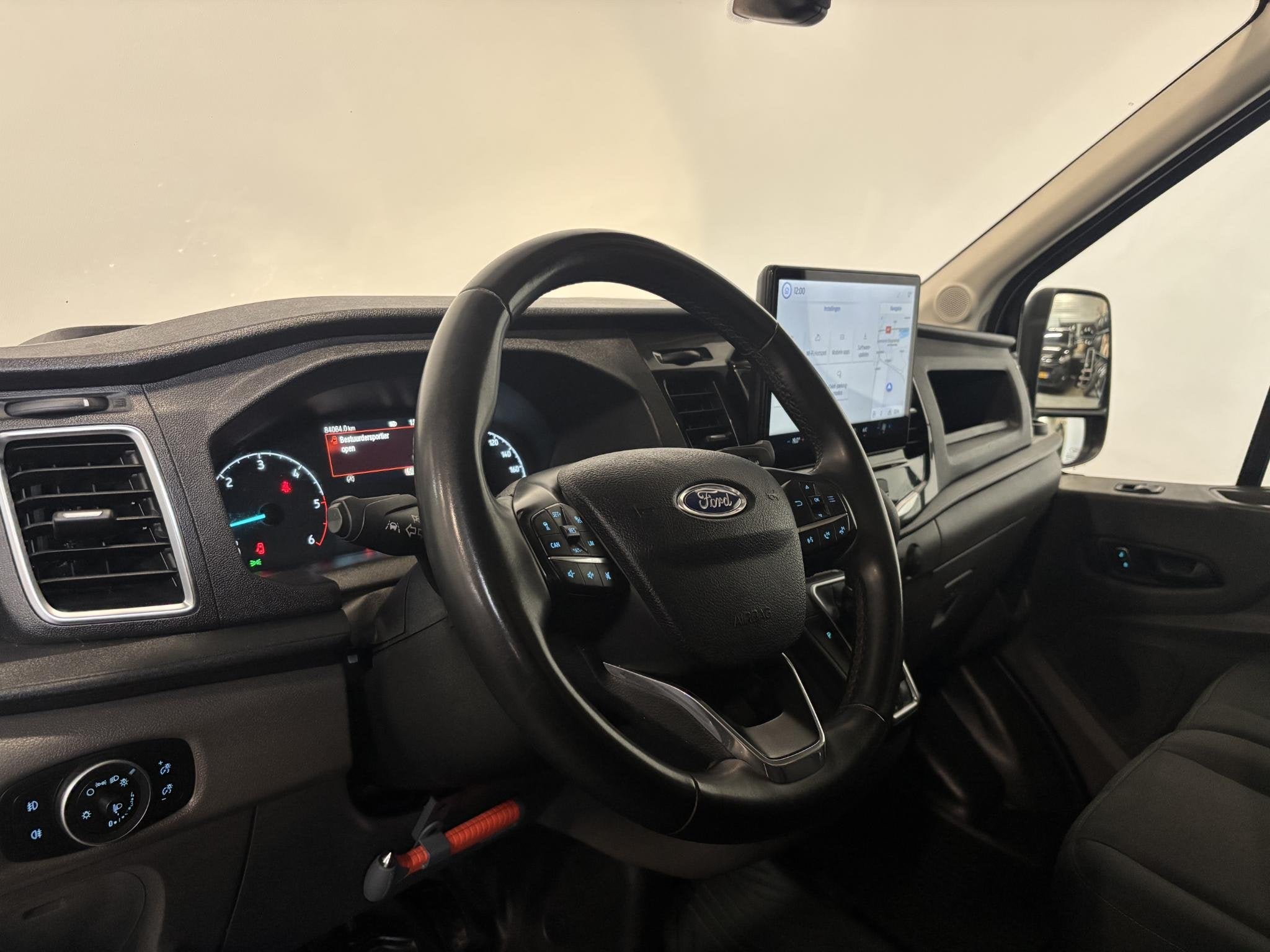 Ford Transit 330 2.0 TDCI L3H2 Trend Automaat Airco Navigati, Euro 6, 4 cilinders, 129 pk, Zwart