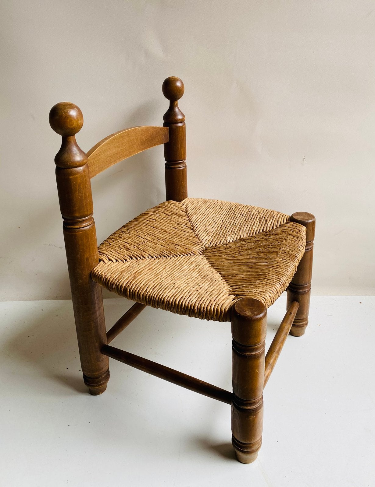 Dudouyt styl lage eiken openhaard-stoelen (2) rieten zitting, Ophalen, Twee, Bruin, Onbekend