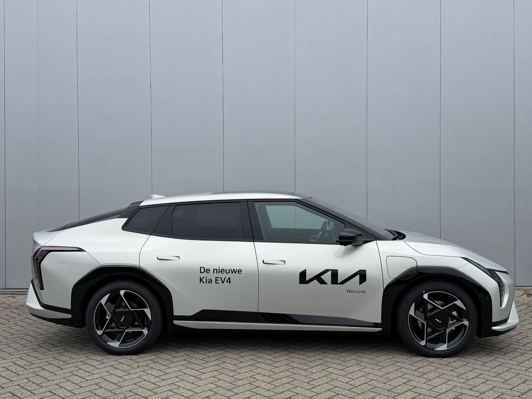 Kia EV4 Fastback GT-PlusLine 81.4 kWh | 360 Camera | Head-up, Auto's, 81 kWh, Parkeerassistent, 33 min, Origineel Nederlands